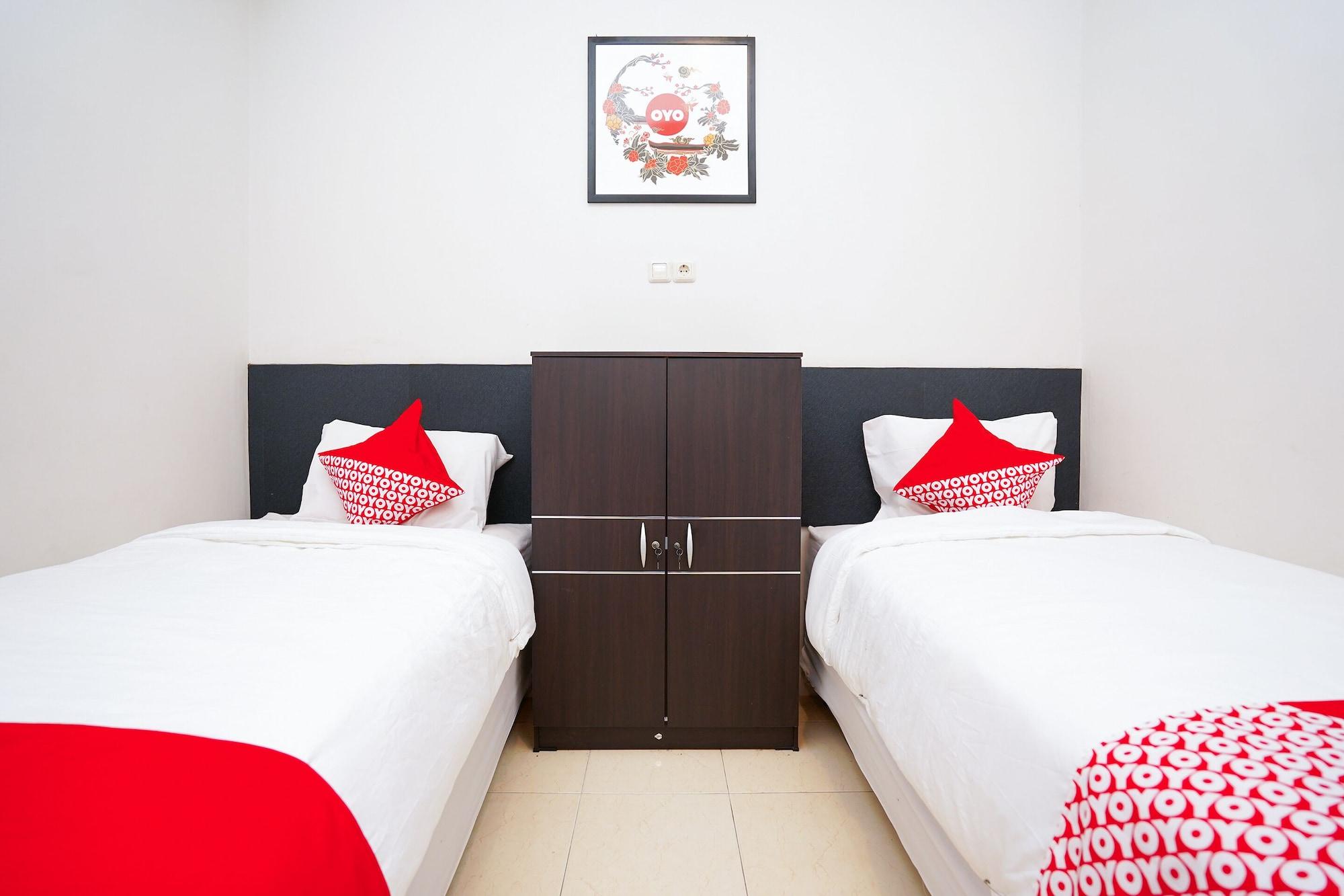 Oyo 450 Semampir Residence Surabaya Exteriör bild