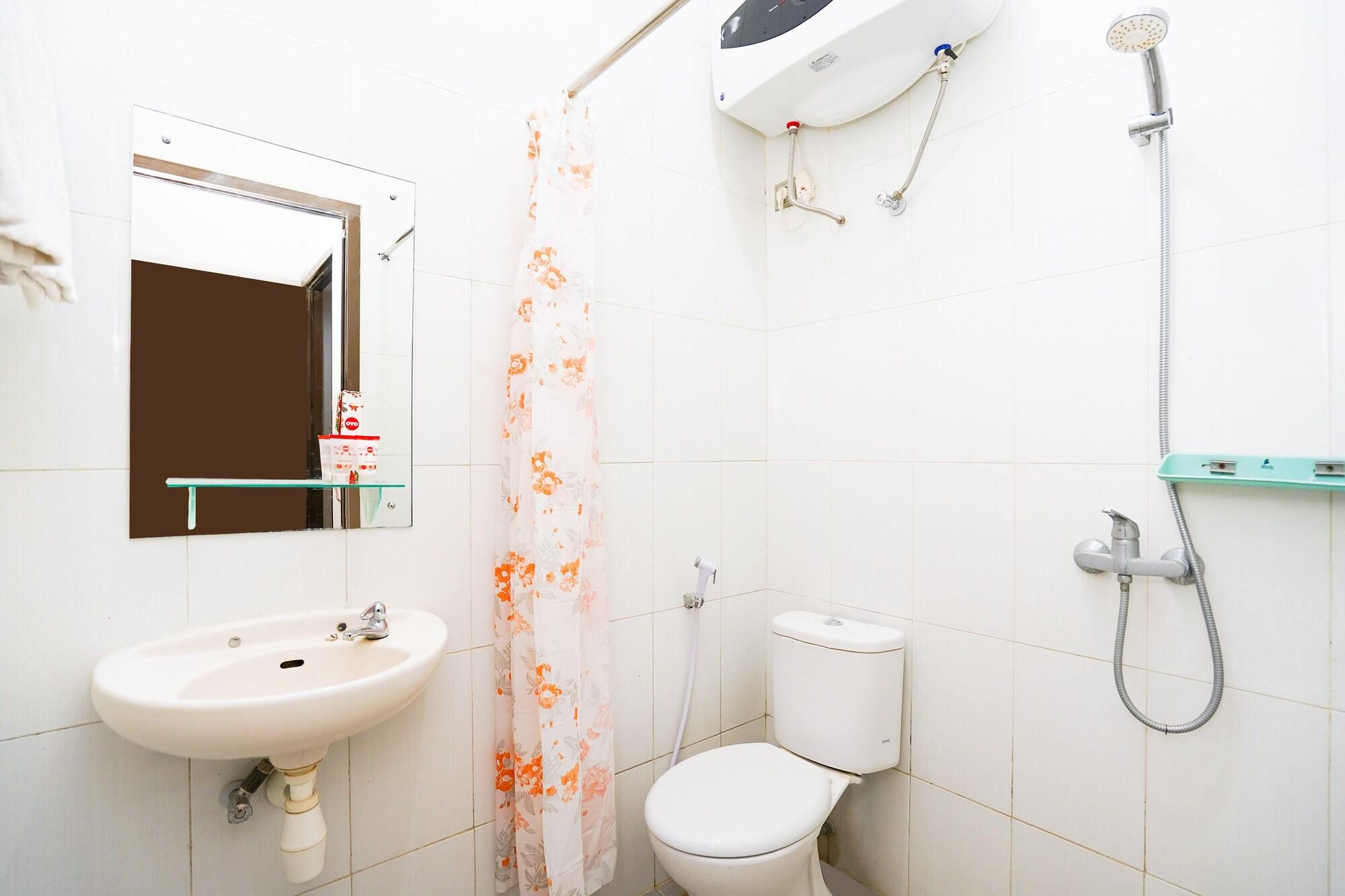 Oyo 450 Semampir Residence Surabaya Exteriör bild