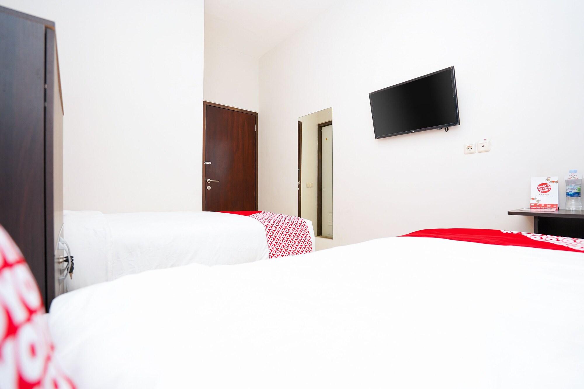 Oyo 450 Semampir Residence Surabaya Exteriör bild