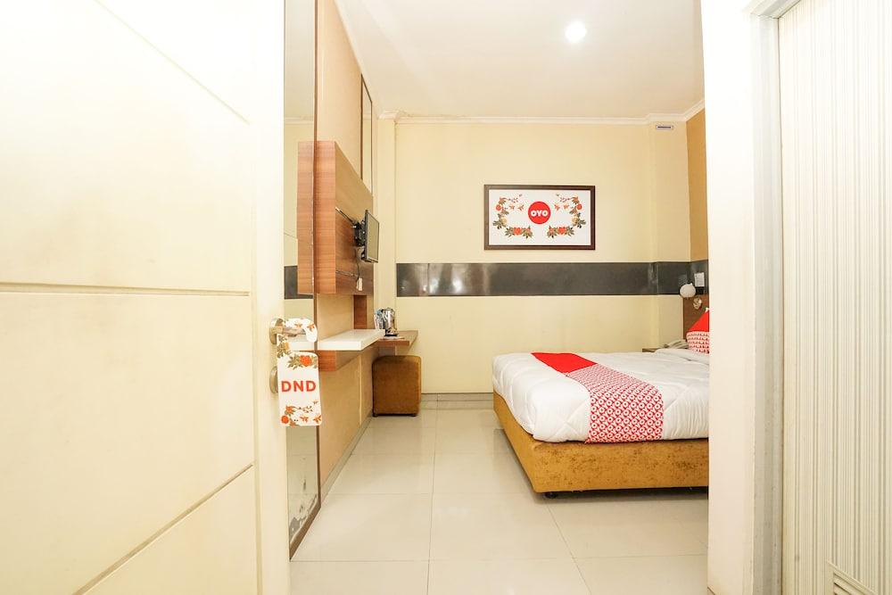 Oyo 450 Semampir Residence Surabaya Exteriör bild