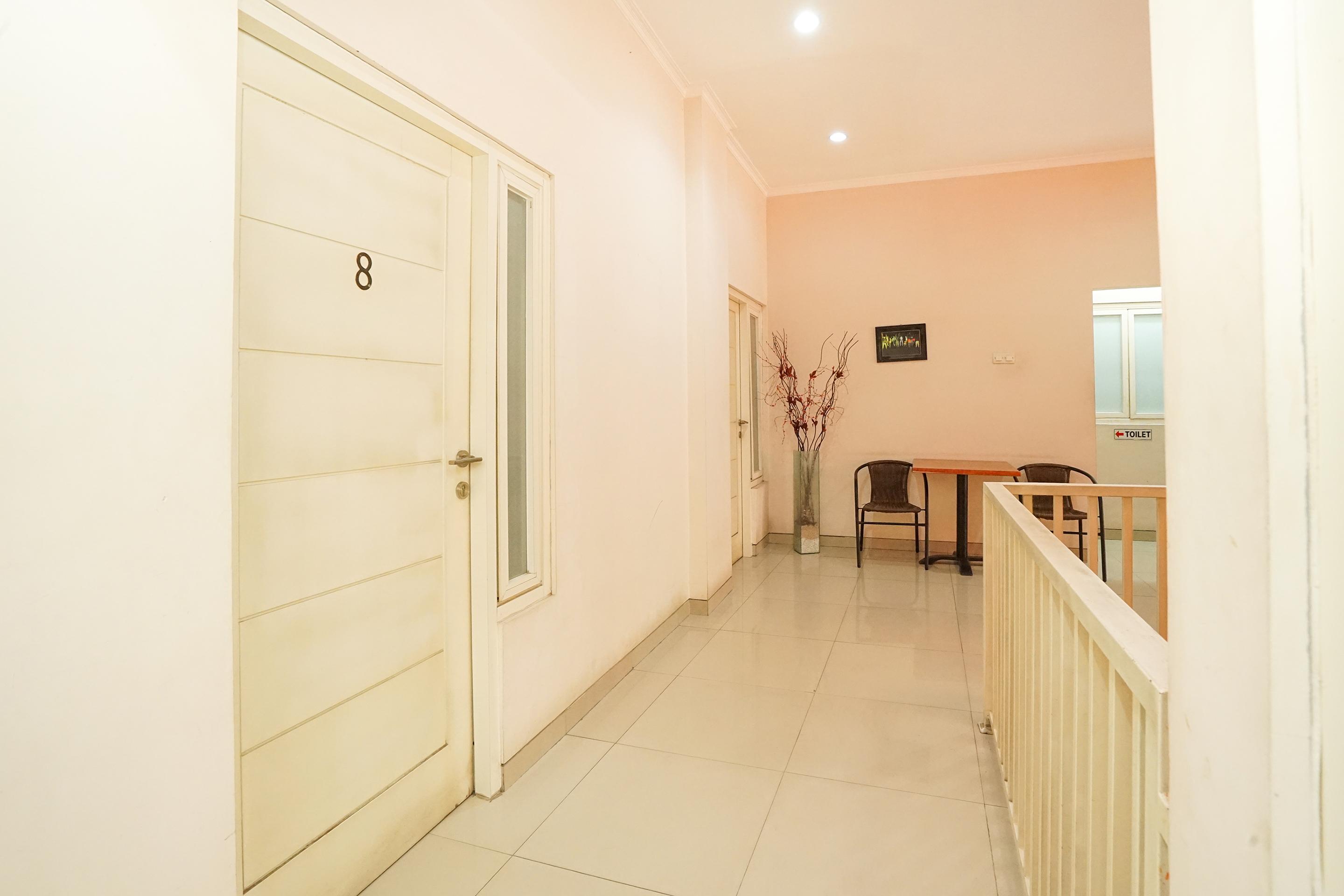 Oyo 450 Semampir Residence Surabaya Exteriör bild