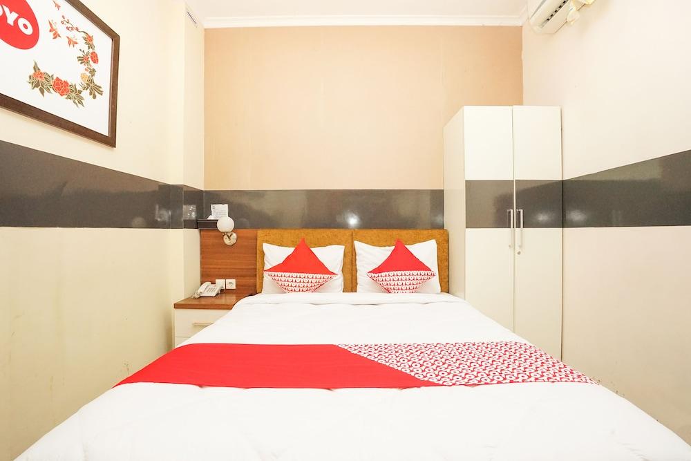 Oyo 450 Semampir Residence Surabaya Exteriör bild